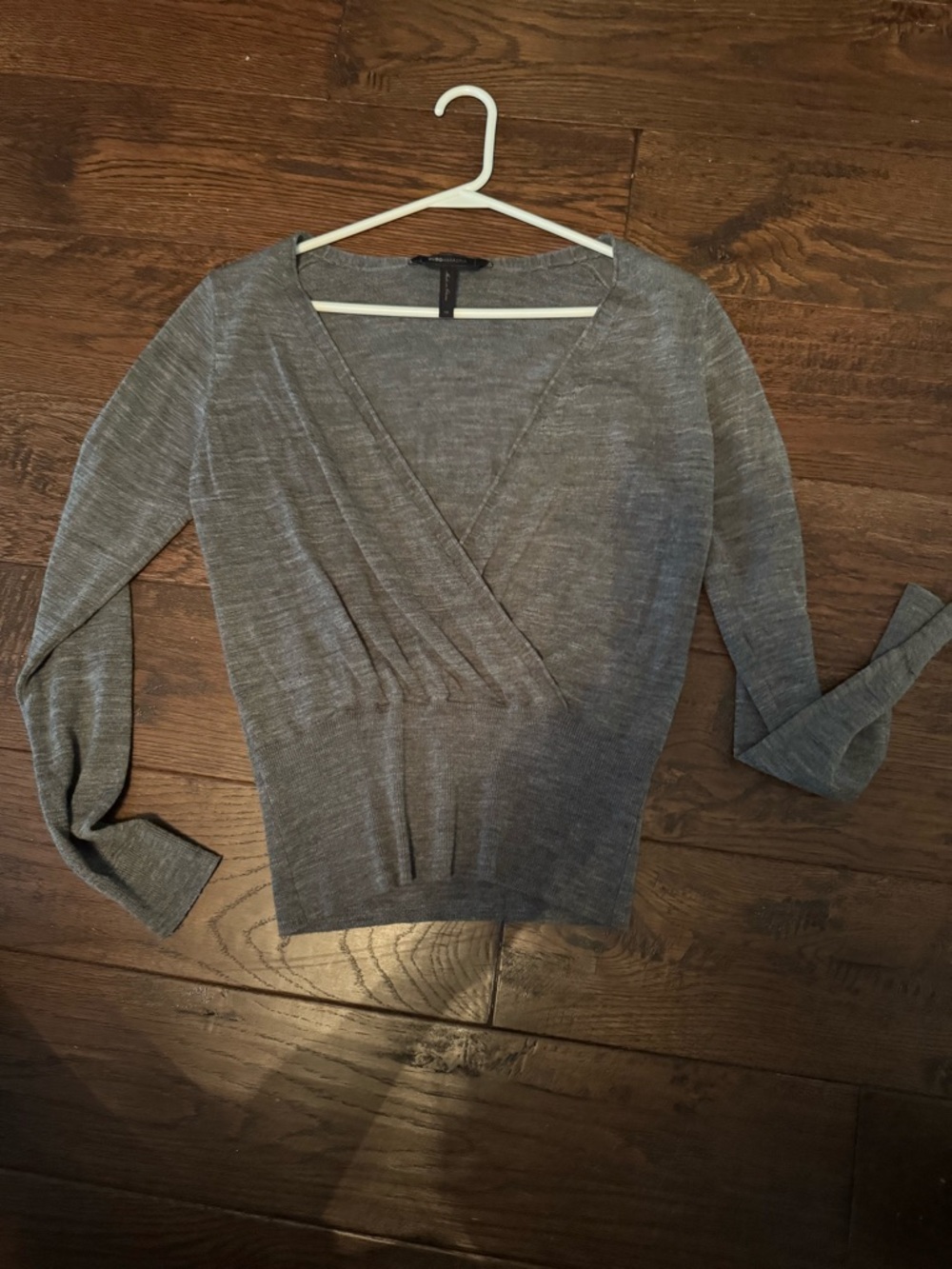 BCBGMaxAzria Gray Knit Wrap V-Neck Long Sleeve Top